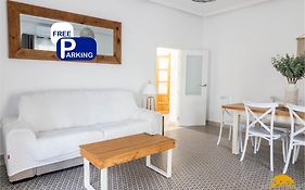 Balcones Del Atlantico - Free Parking By Cadiz Time